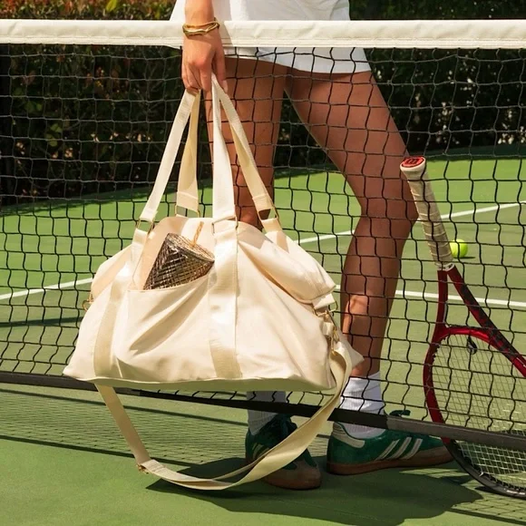 NWT Rachel Zoe X Curateur Amalfi Weekender Crossbody Bag Pearl - Picture 2 of 6